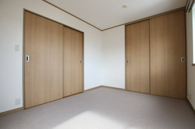 【洋室】 | ヴィーブル七々色