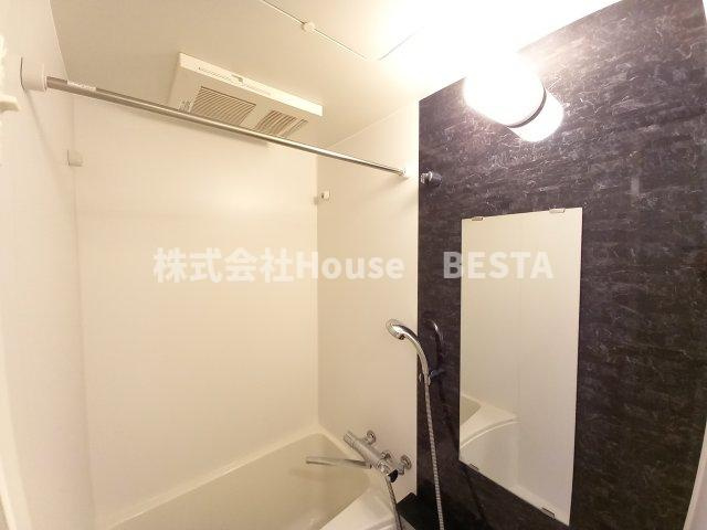 エスリード神戸三宮の浴室