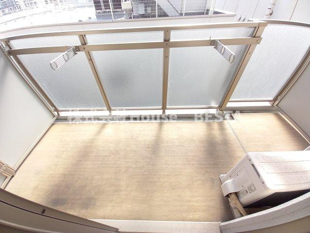 エスリード神戸三宮のバルコニー