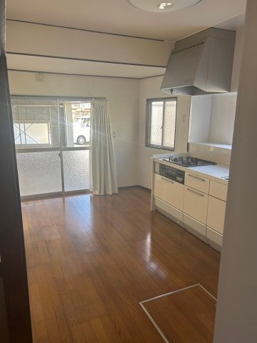 静岡県静岡市葵区幸庵新田のキッチン