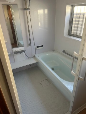 静岡県静岡市葵区幸庵新田の浴室