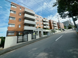 【外観】 | 塀に囲まれて「我が城」って感じは、マンションには、なかなか出せません(＾＾)落ち着いた素敵な生活が送れそうです♪