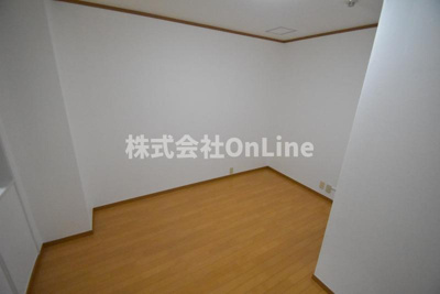 【洋室】 | 小阪本町ロイヤルハイツ