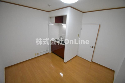 【居間・リビング】 | 小阪本町ロイヤルハイツ