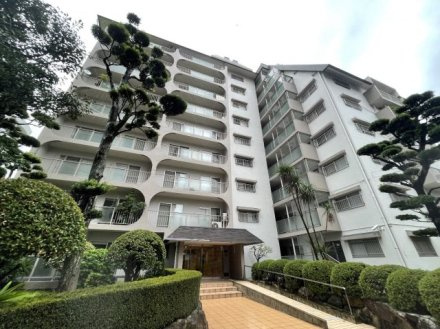 日商岩井今泉マンションの外観