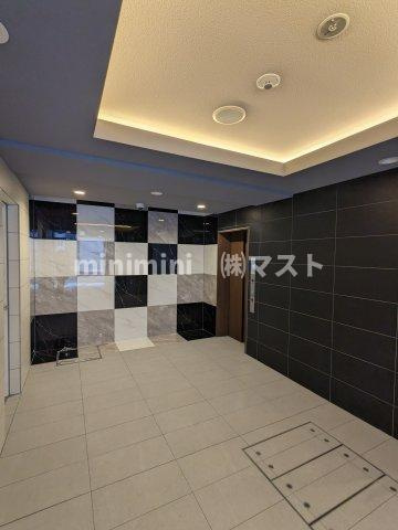 ラシーヌ瓦屋町のロビー