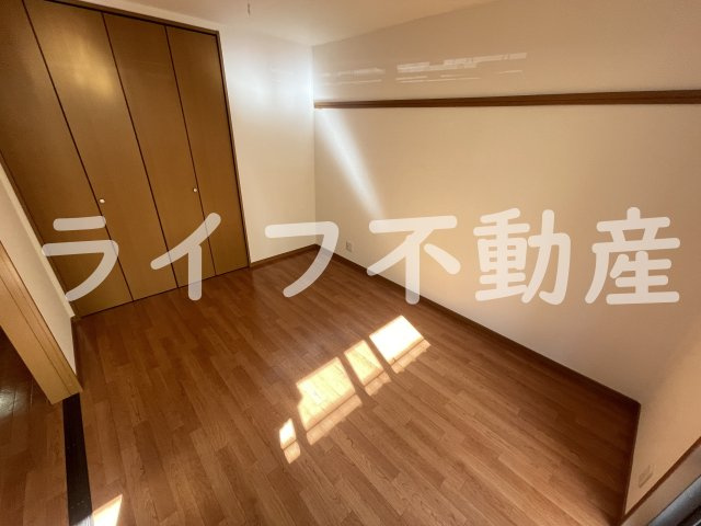 Y・M Court NAGATA Cの内装|明るい室内です