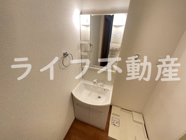 Y・M Court NAGATA Cの独立洗面台|独立洗面台、朝の身支度には欠かせません
