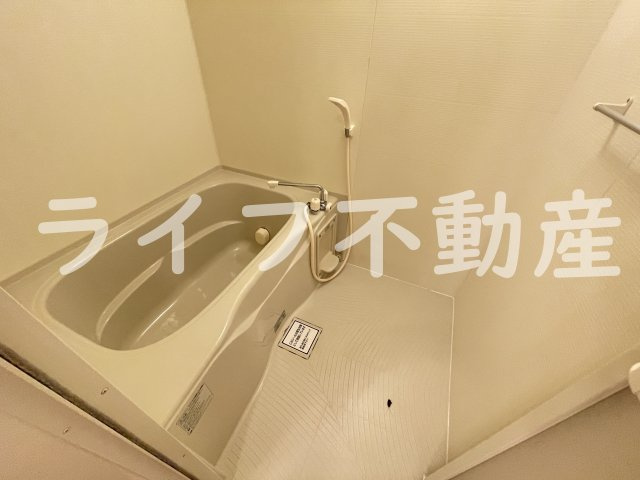 Y・M Court NAGATA Cの浴室|日々の疲れを癒すお風呂付です