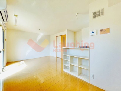 【居間・リビング】 | モンテカスカーダA棟 | ゆったり過ごせる居間です