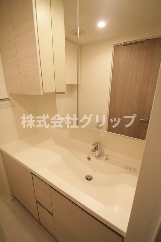 パークアクシス横浜山下町の独立洗面台