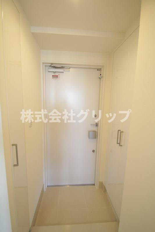 パークアクシス横浜山下町の玄関