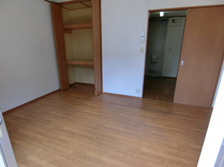 ★容量たっぷりの収納付き★