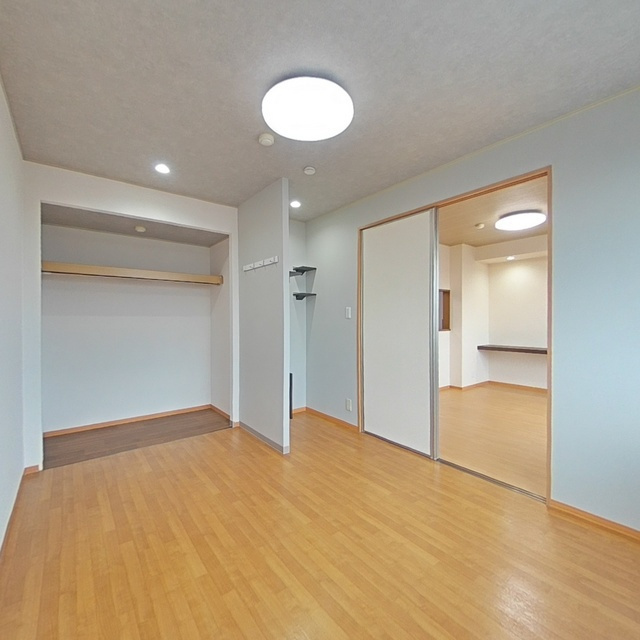 瑞穂市横屋のアパートの内装