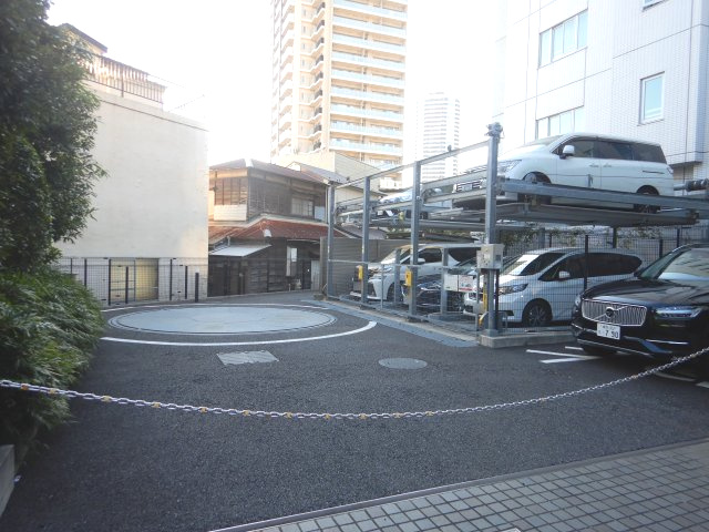 シティハウス東池袋の駐車場