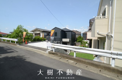 【前面道路含む現地写真】 | 海老名市国分北2丁目 新築戸建て 全1棟【仲介手数料無料】 | ※令和7年5月上旬に撮影