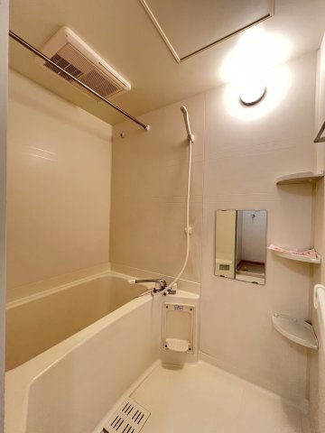 エレガンツニュ－アサヒの浴室