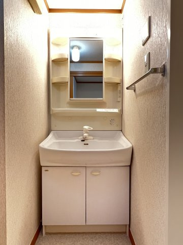 エレガンツニュ－アサヒの独立洗面台