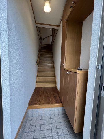 エレガンツニュ－アサヒの玄関