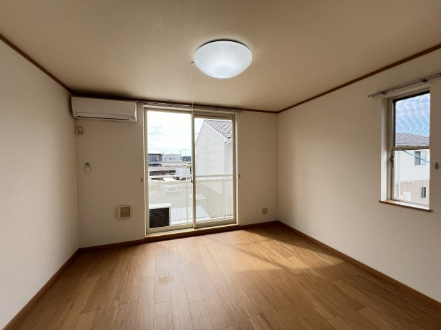 エレガンツニュ－アサヒの居間・リビング