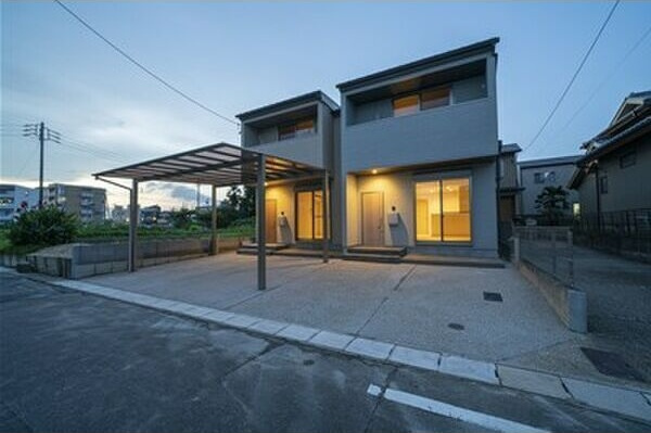 Southern　Square　F・Gの駐車場