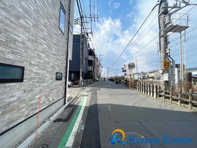 新築戸建　茅ヶ崎市出口町の前面道路含む現地写真