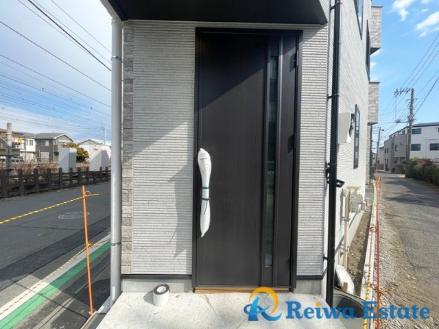 新築戸建　茅ヶ崎市出口町の玄関