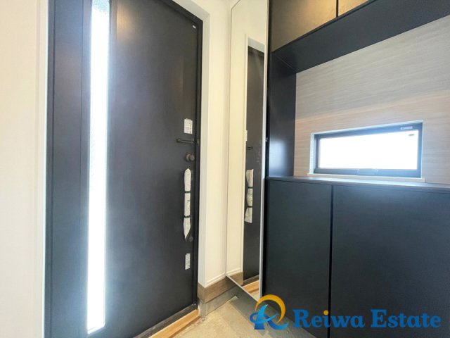 新築戸建　茅ヶ崎市出口町の玄関