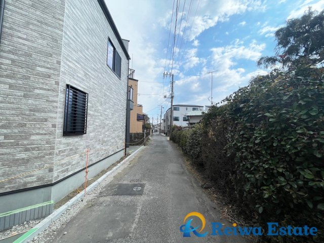 新築戸建　茅ヶ崎市浜竹1丁目　全3棟の前面道路含む現地写真