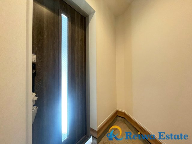 新築戸建　茅ヶ崎市浜竹1丁目　全3棟の玄関