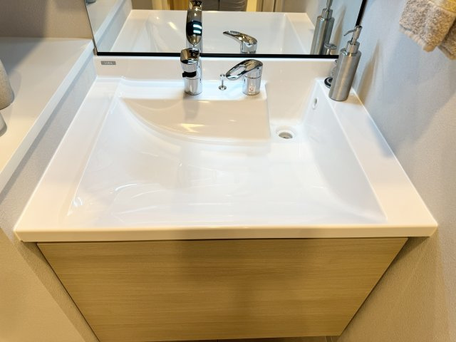 ライオンズステージ麻布の独立洗面台