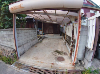 【駐車場】
