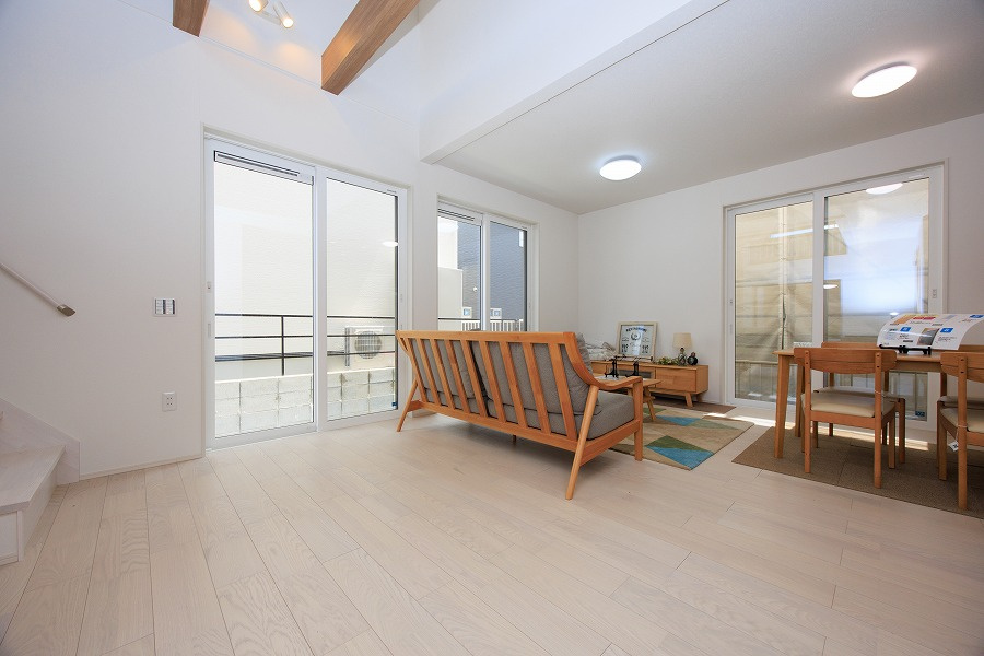 ｔｈｅ　ｐａｒｋ　門司区大里戸ノ上３丁目の居間・リビング