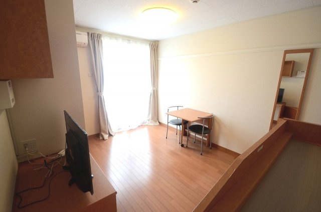 レオパレスＭＯＯＮⅡの居間・リビング|設備仕様は号室により異なる為、現況を優先致します。