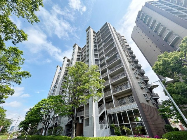 リバティパーク枚方G棟の外観|新しい生活にいかがでしょうか？外観はお住まいの顔になります。こだわりたいポイントですね。水回りリフォームやリノベーションも承ってます。
■現地見学・資金計画相談・住宅ローン相談もお問合せ受付中■