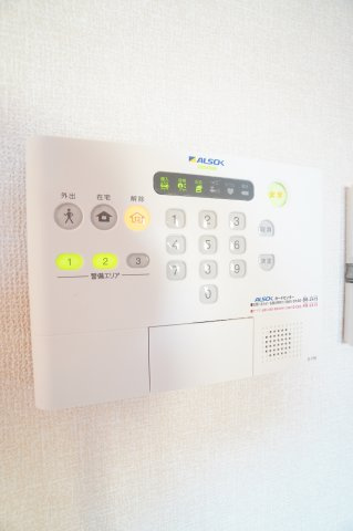 【設備】 | ヴァンベール | ※同物件・反転タイプの写真です。ALSOKホームセキュリティ完備♪