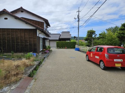 【前面道路含む現地写真】 | 鳥取市鹿野町鹿野中古戸建て