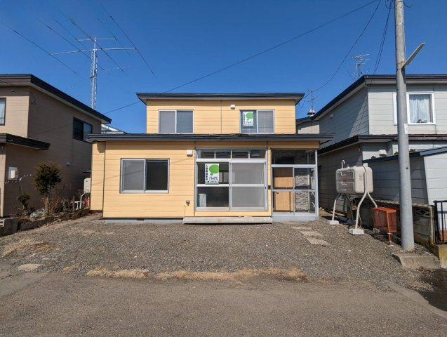 緑ヶ岡2-32借家の外観