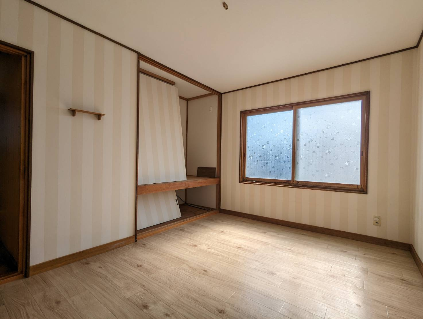 緑ヶ岡2-32借家の内装