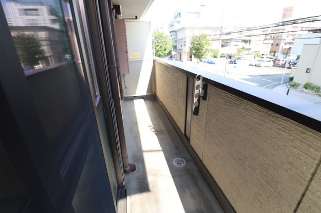 熊本市中央区大江５丁目のアパートのバルコニー
