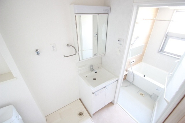 リーベ上東雲の洗面所|コンパクトで使いやすい洗面所