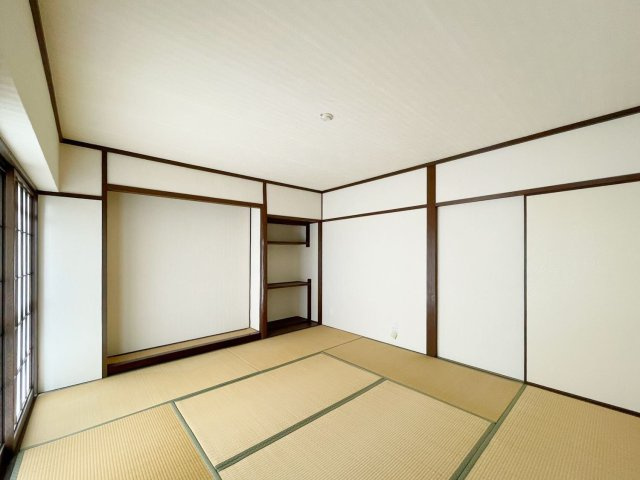 イトーピア長田マンションの和室|和室ならではの温かな和の空間で寛ぎの時間を過ごせます
