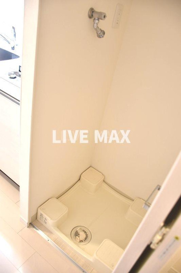 洗濯機置き場※別部屋のお写真になります