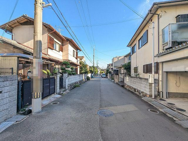 東香里1丁目　中古一戸建ての前面道路含む現地写真|前面道路含む現地写真
■物件内覧・資金計画相談・住宅ローン相談、リフォーム相談、お問合せ受付中■
※当日・翌日のご内覧、ご相談はお電話でのお問合せがスムーズです！