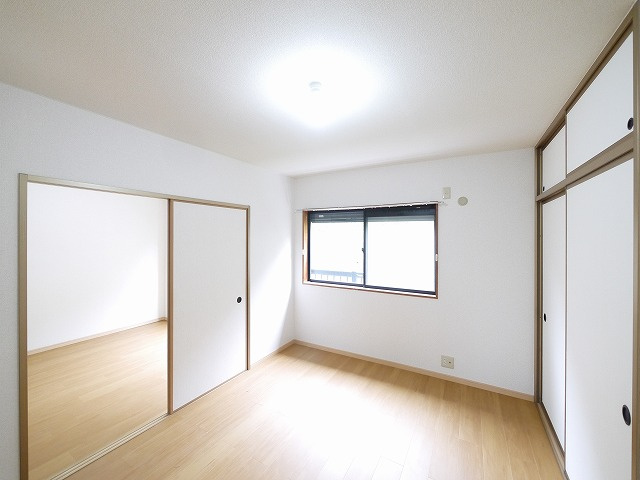 ラフィーネ生駒　（西松ヶ丘）の寝室|落ち着いて過ごせるお部屋なので、寝室にいかがでしょうか