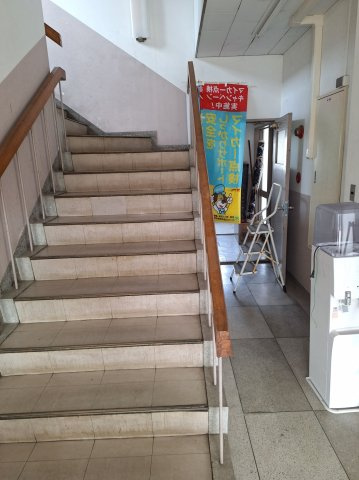 新発田市大手町1_売ビルのその他共用部分|入口側　階段付近になります。