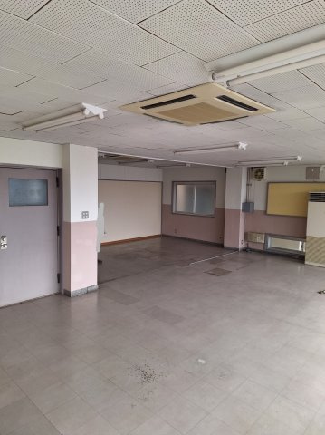 新発田市大手町1_売ビルの内装|ビルトインエアコンがあります。