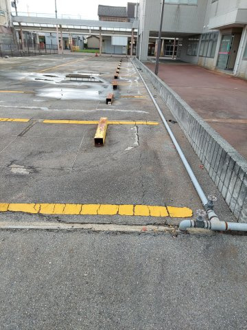 新発田市大手町1_売ビルの駐車場|駐車場スペース
駐車場内消雪パイプ設備有