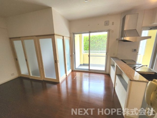 【居間・リビング】 | グリーンコートARAMAKI | 前回空室時の写真です。