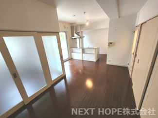 【居間・リビング】 | グリーンコートARAMAKI | 前回空室時の写真です。